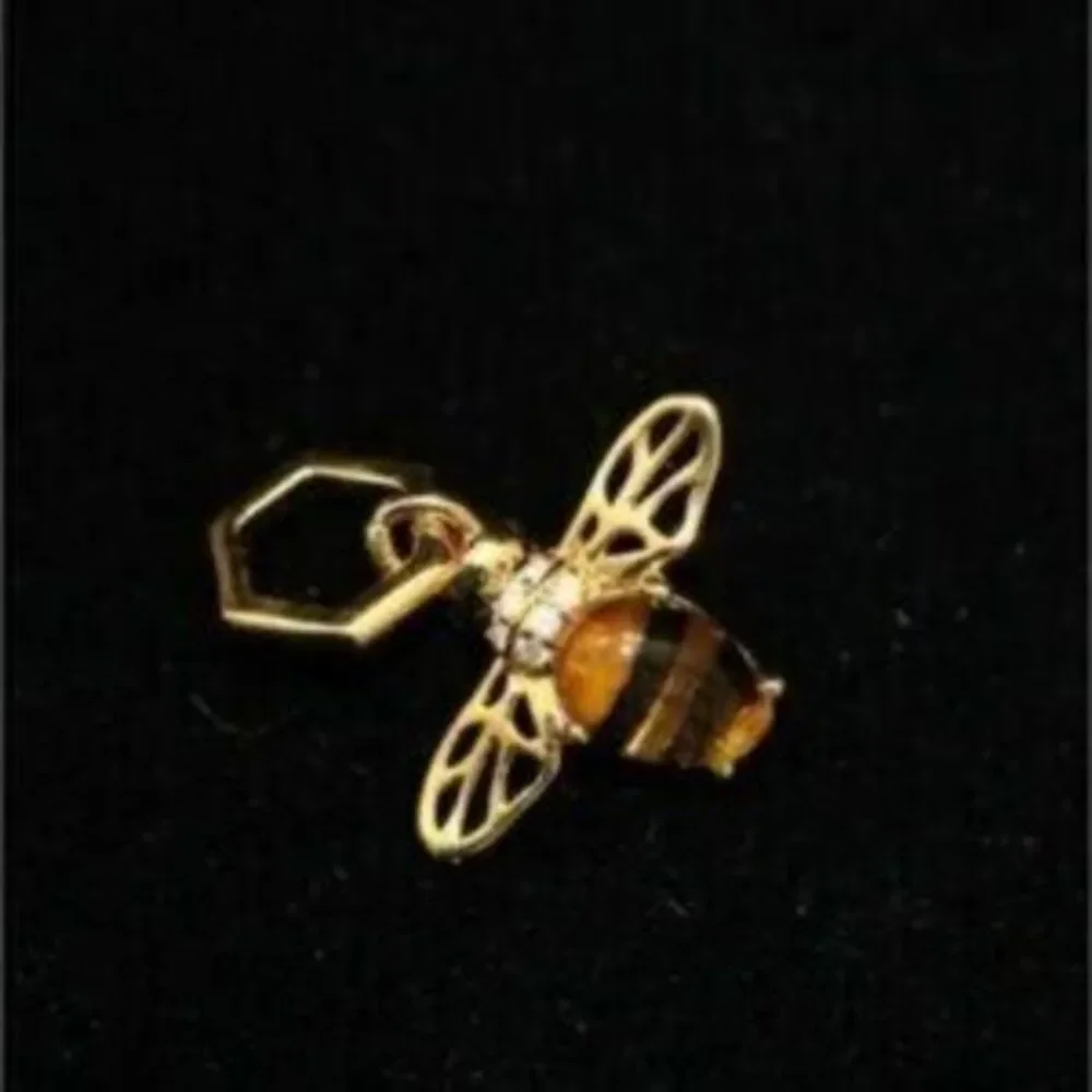 NEW Pandora Sparkling Bee Dangle Charm